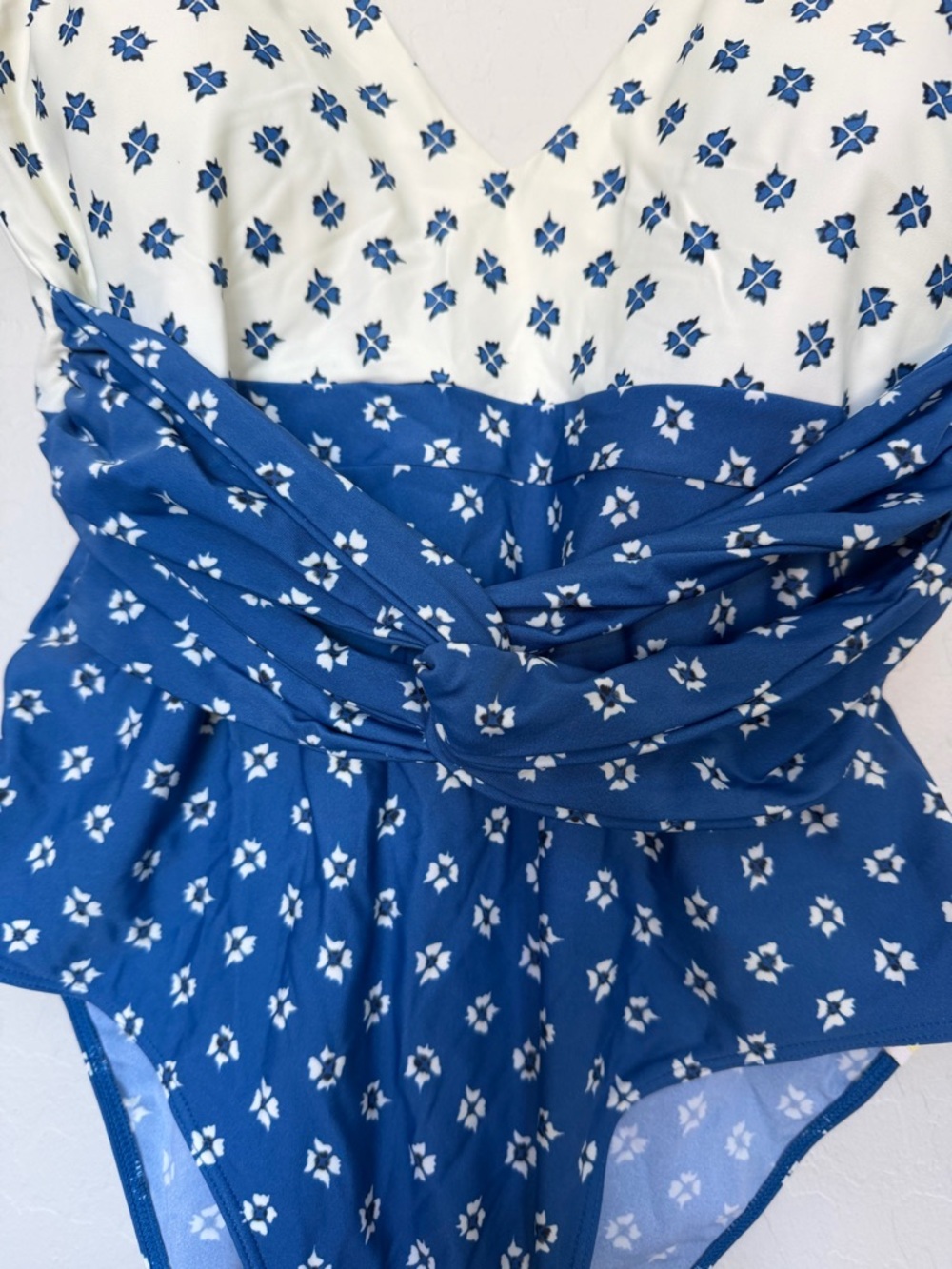 Summersalt The Twist Backflip swimsuit size 10 - Picture 4 of 10